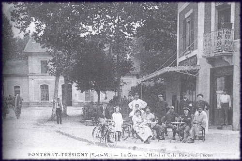 Fontenay-Trésigny Gare, Hôtel et Café